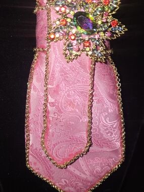 Elegant Pink Crystal Brooch Necklace - Gold Chain